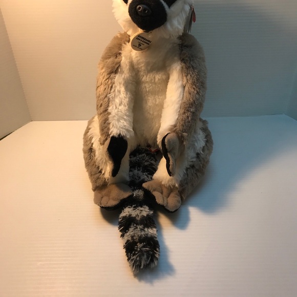 Plush Lemur hanging out - Picture 8 of 8